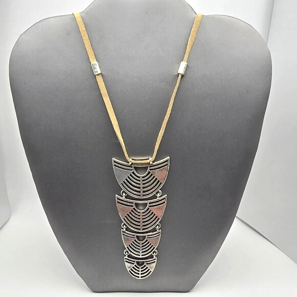 VTG Lucky Brand Tiered Geometric Silver Pendant Necklace Leather Cord Graduated - Picture 1 of 10